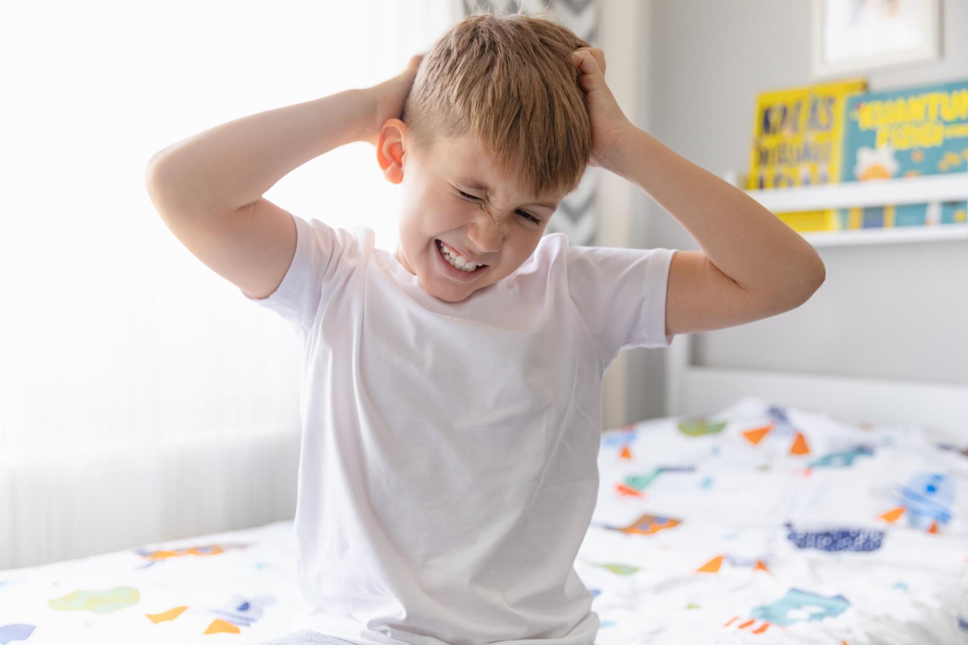 enfant-biogroup-les-parasites-urticants